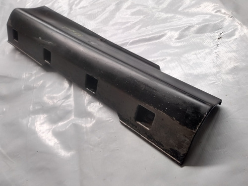 PLACA ESTRIBO NISSAN SENTRA 96-00 TRAS DER