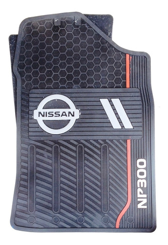 TAPETE 2 PZ NEGRO EMBLEMA NISSAN